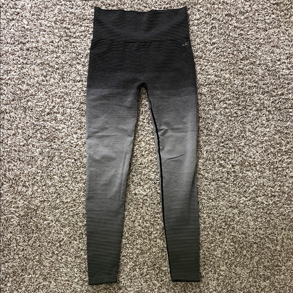 Black and Gray Ombre Leggings